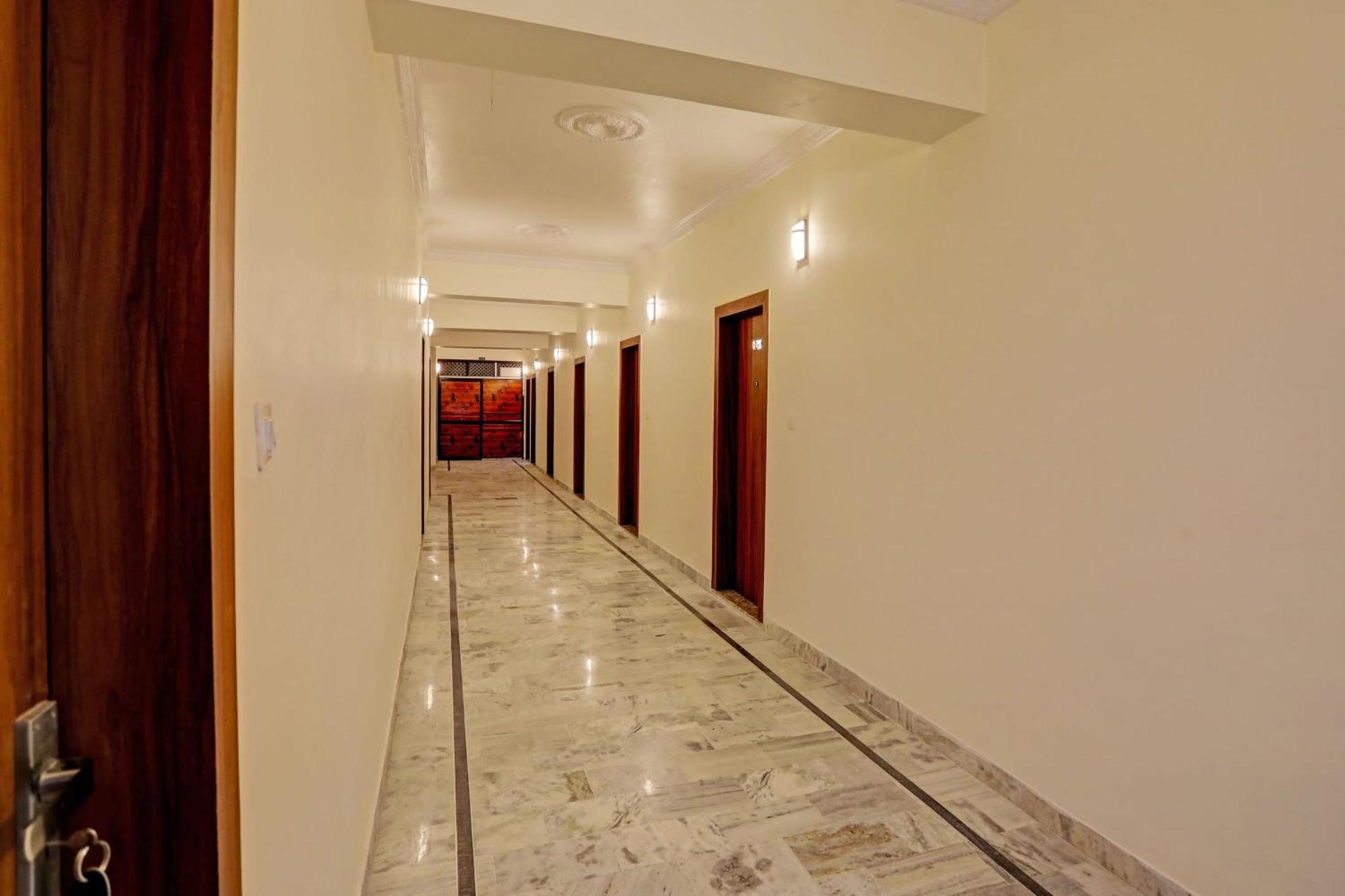 Hotel O Al Diwan Banquet And Suites 坎普尔 外观 照片