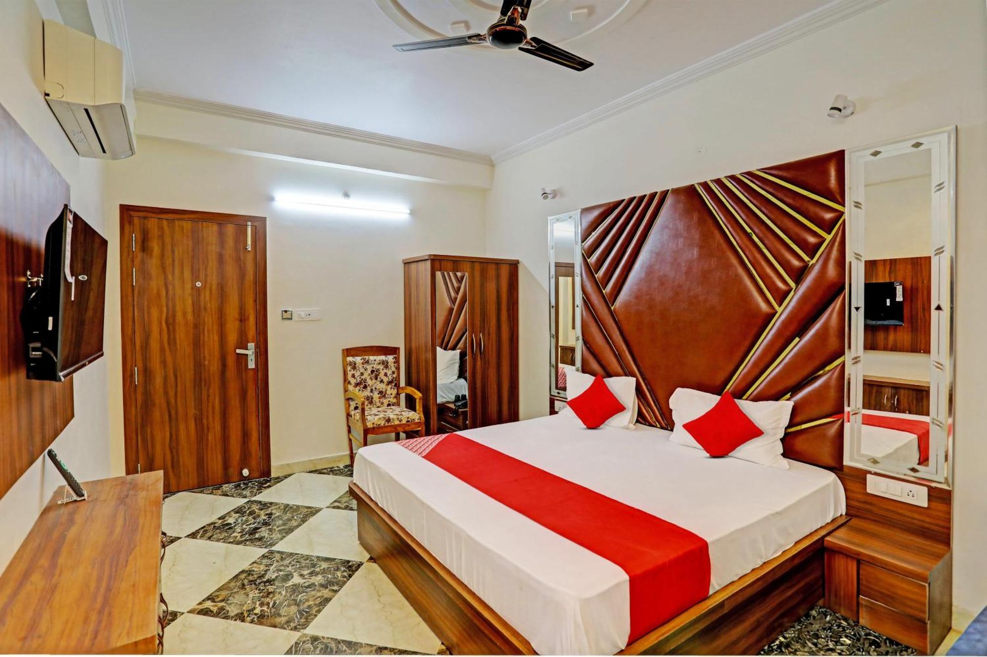 Hotel O Al Diwan Banquet And Suites 坎普尔 外观 照片