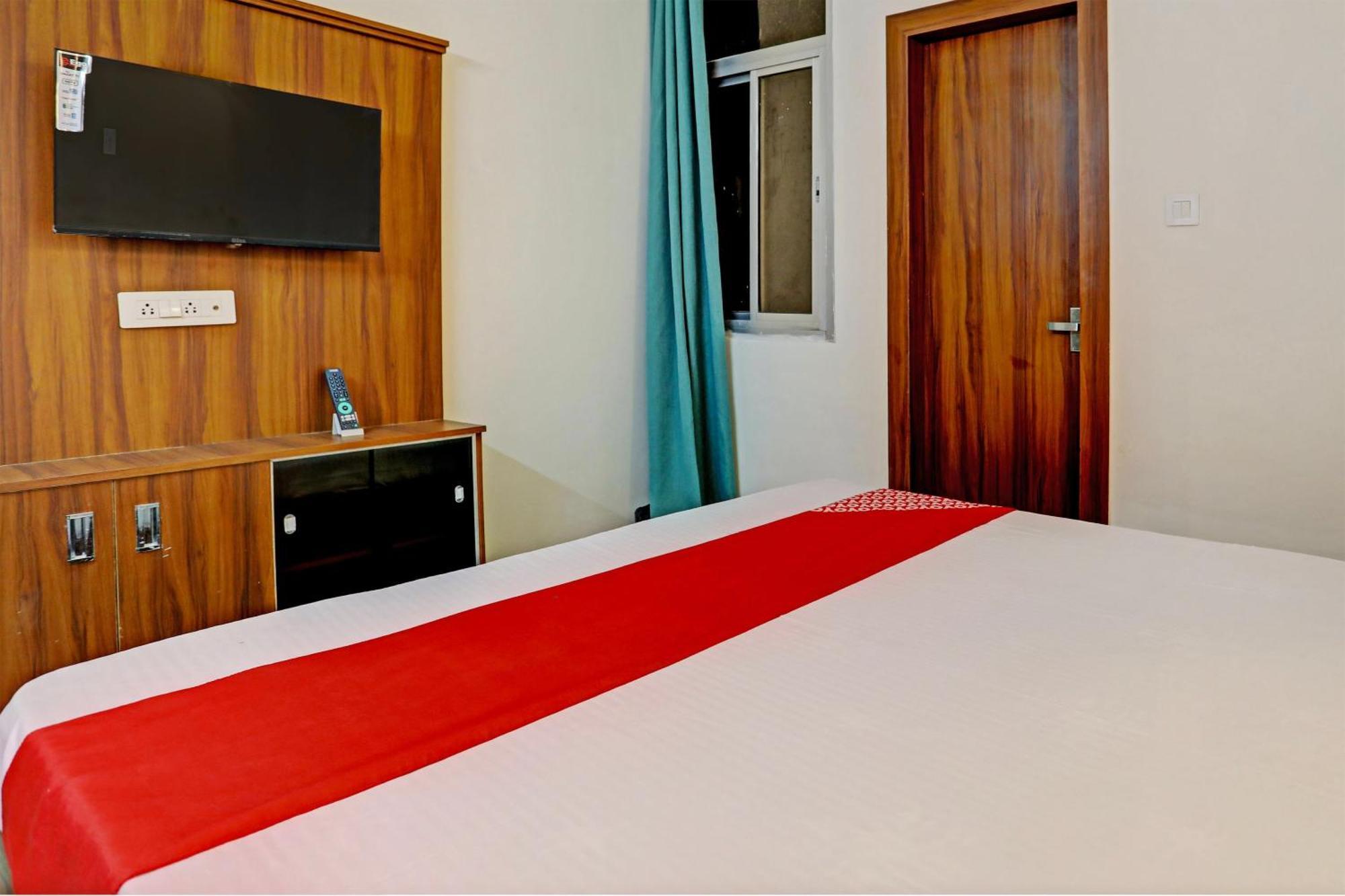 Hotel O Al Diwan Banquet And Suites 坎普尔 外观 照片